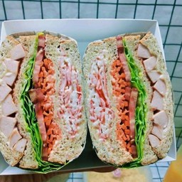 ไส้กรอก+ปูอัด