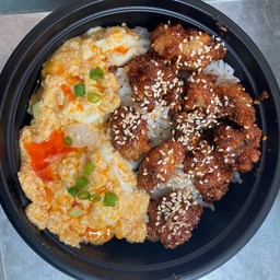 ข้าวไก่เผ็ดเกาหลี + ไข่ลาวา