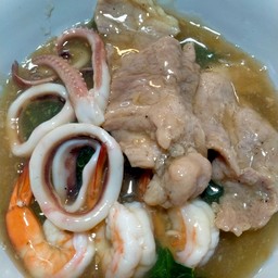 ราดหน้าป้านา ตลาดดวงดารา