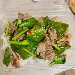 ข้าวคะน้าเนื้อน้ำมันหอย