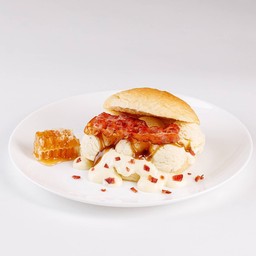 Bacon caramel ShokuTim  (เบคอนคาราเมลโชกุติม) (ขนมปังไอศครีม Bread Ice Cream)