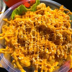 ข้าวไก่ทอดซอสชีส