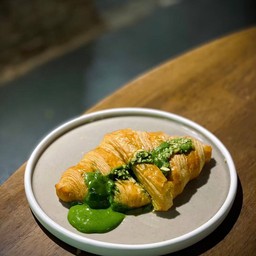 Matcha Lava croissant