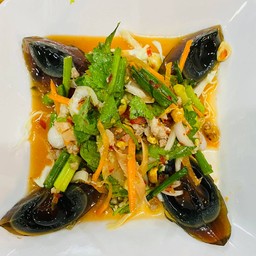 ยำไข่เยี่ยวม้า