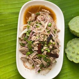ลาบหมูใส่ตับ