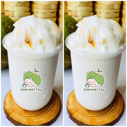 มะพร้าวปั่น ไม่ใส่นม คู่ มะพร้าวนมสดปั่น