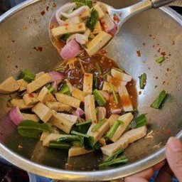 ยำไก่ยอ