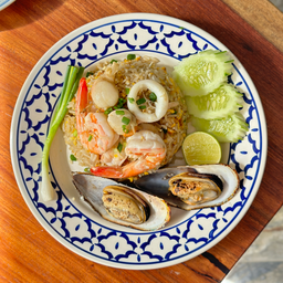 Pad Lay - Thai Stir Fry & Seafood พัทยา