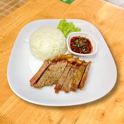 ข้าวเนื้อทอด