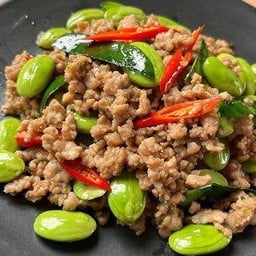 หมูสับผัดสะตอ