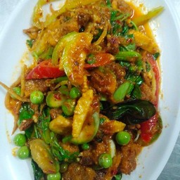 ผัดพริกแกง (กับข้าว)