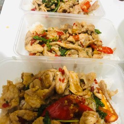 เซตข้าวกะเพราหมูชิ้น  5กล่อง