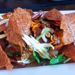 ยำมะม่วงสามกรอบ