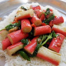 กะเพราปูอัดราดข้าว