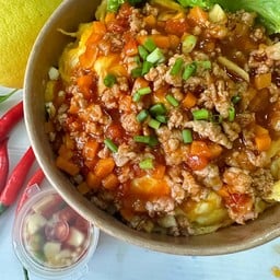 ข้าวไข่ข้นหน้าหมูสับซอสมะเขือเทศ