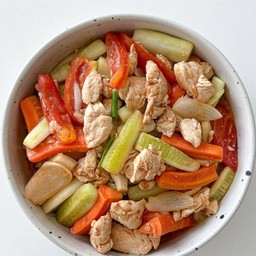 ไก่ผัดเปรี้ยวหวาน
