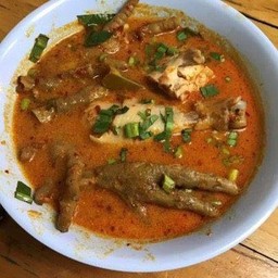 ซุปเปอร์ตีนไก่+สะโพกไก่ต้มยำ (น้ำข้น)