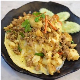 ข้าวไข่ข้นเต้าหู้หมูสับพริกขี้หนู