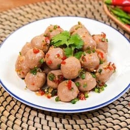 หมูเด้งคั่วพริกเกลือราดข้าว
