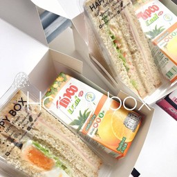 Happy box-1 แซนวิชโฮลวีท+น้ำผลไม้กล่อง