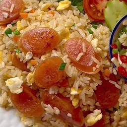 ข้าวผัดกุนเชียง