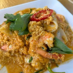 ผัดผงกะหรี่ทะเล