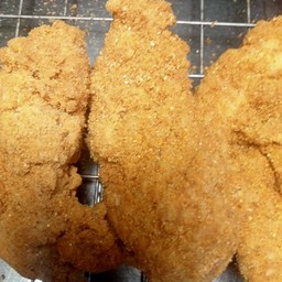 ยำไก่แซ่บ ตลาดโรงถ่าน