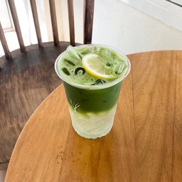 มัทฉะฮันนี่เลม่อนโซดา