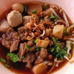 ขุ่มหลุ่มไก่มะระ