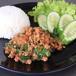ข้าวกะเพราวุ้นเส้นหมูสับ