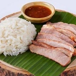 ข้าวเหนียวหมูย่าง