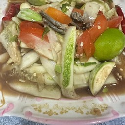 ตำแตงกวา