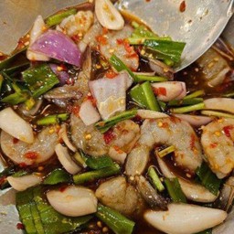 ยำกุ้งสด