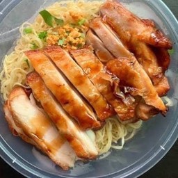 ก๋วยเตี๋ยวไก่ย่าง (ต้มยำ)