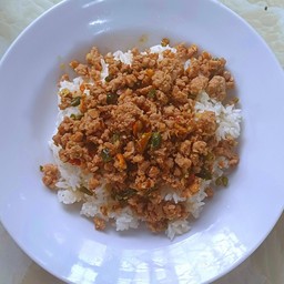 ข้าวหมูสับผัดพริกสด