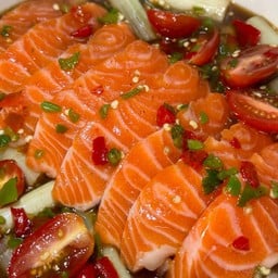 ยำ แซลมอน