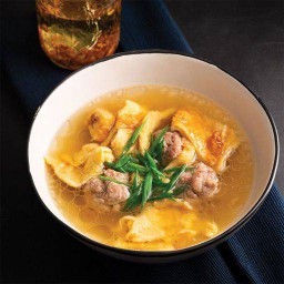 แกงจืดไข่น้ำหมูสับ