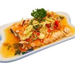 แซลมอน(เนื้อบราวน์)อบซอสซีฟู้ดส์ Baked Salmon with Seafood Sauce