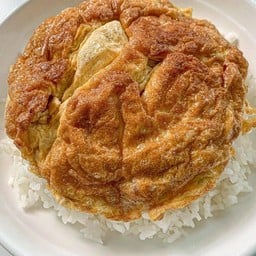 ข้าวไข่เจียวเนยหอม