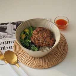 ข้าวหมูก้อนทอด