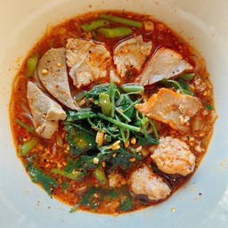 ก๋วยเตี๋ยวต้มยำตำลึง