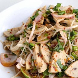 อ้อม ร้านยำ (เสือลากหาง)