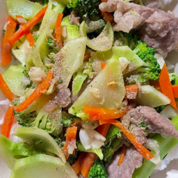 ข้าว บล็อคโคลี่หมูชิ้น