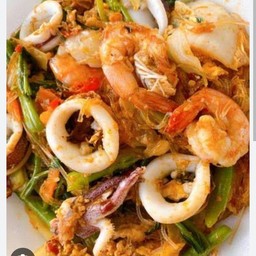 [อร่อยซ่ากับโค้ก] สุกี้แห้งทะเล +  โค้ก ออริจินัล (กระป๋อง)