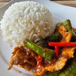 ข้าวพริกแกงหมู