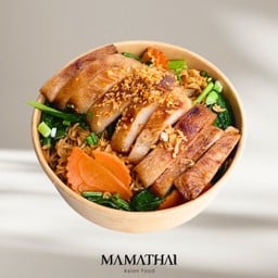 Stir Fried Instant Noodle With Grilled Pork ผัดมาม่าหมูย่าง