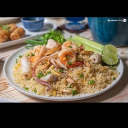 ข้าวผัดทะเล