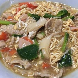 ไวไวราดหน้าหมู