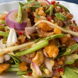 ยำไข่ปูม้า