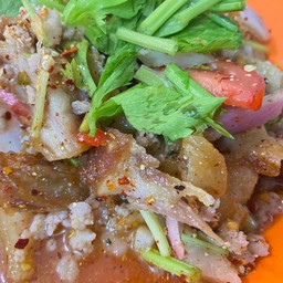 ยำคอหมูย่าง